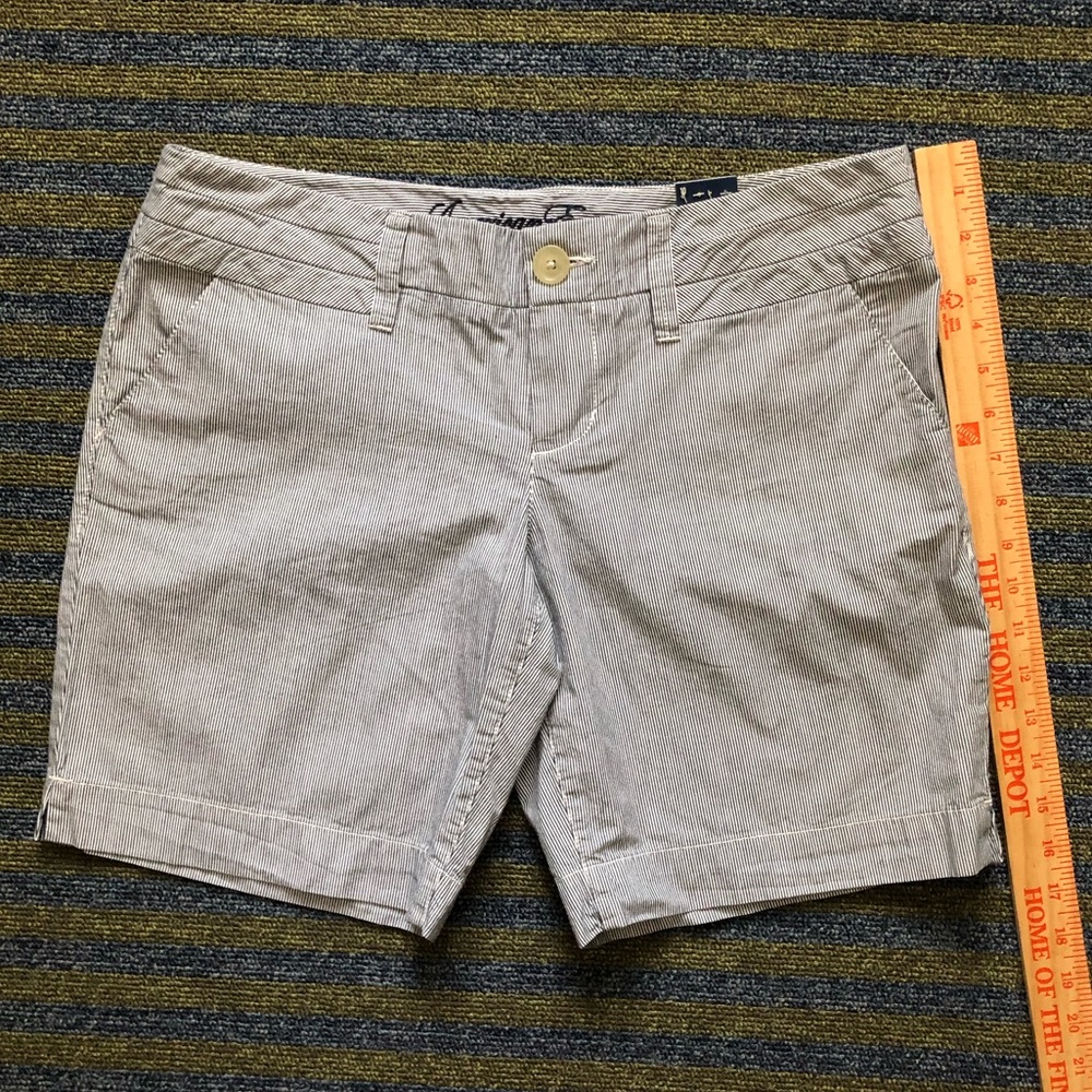 American Eagle blue/white striped shorts